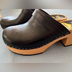 Swedish Hasbeens Clogs Euro 38